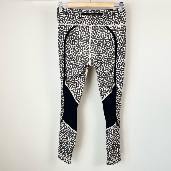 Lululemon Pedal to the Medal Tight - Picture 6 of 14